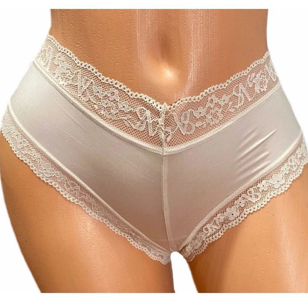 Victoria’s Secret Supersoft Satiny Lace trim cheeky panty Champagne
